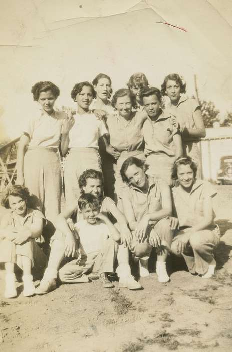 team, Norwoodville, IA, Campopiano Von Klimo, Melinda, Iowa History, Children, Iowa, softball, history of Iowa, Portraits - Group
