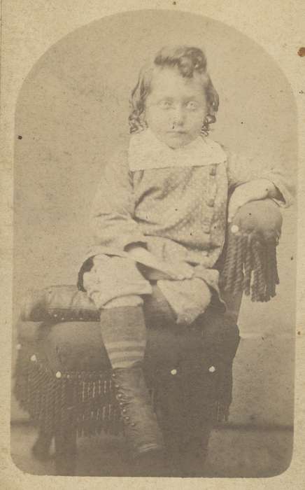 Jesup, IA, history of Iowa, Iowa History, curls, high buttoned shoes, Iowa, Children, boy, Olsson, Ann and Jons, carte de visite, Portraits - Individual