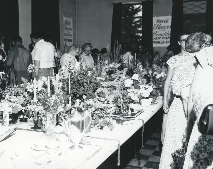 Waverly Public Library, history of Iowa, flowers, Iowa History, event, crowd, Iowa, Leisure