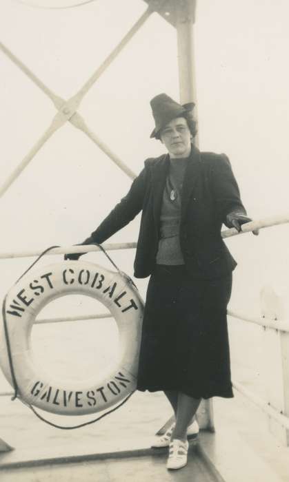 Waverly Public Library, Portraits - Individual, boat, Iowa History, woman, Iowa, history of Iowa