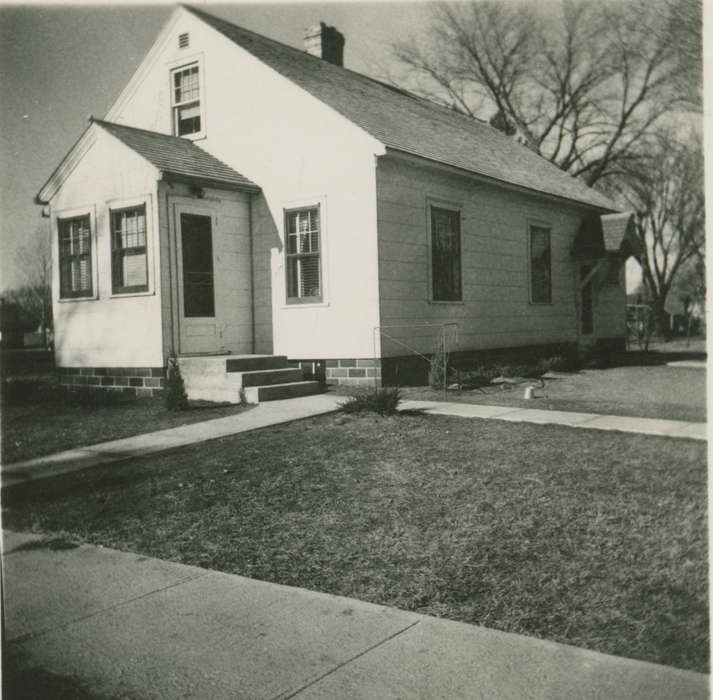 Alton, IA, Homes, Forkenbrock, Lois, Iowa History, Iowa, history of Iowa