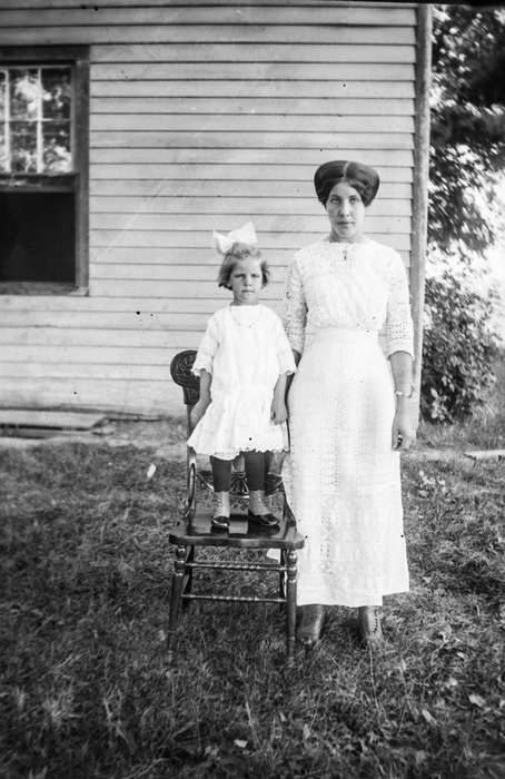 Portraits - Group, IA, Iowa, high buttoned shoes, bow, woman, chair, Anamosa Library & Learning Center, Families, Children, hairstyle, dress, girl, history of Iowa, Iowa History