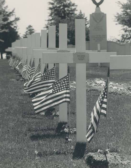 harlington, Cemeteries and Funerals, tombstone, Iowa History, history of Iowa, american flag, Waverly, IA, cross, Iowa, bald eagle, Waverly Public Library
