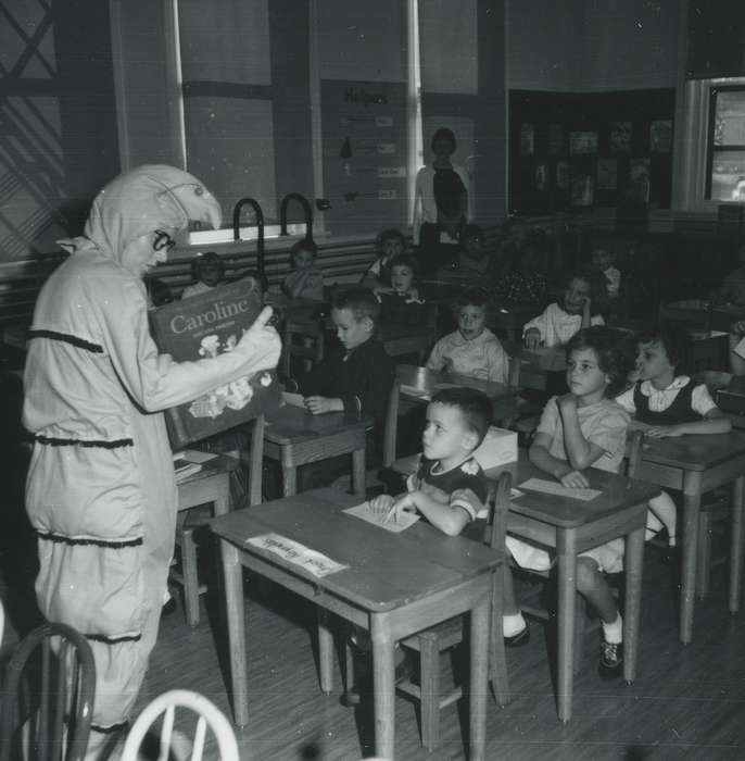 classroom, reading, children, Iowa History, Waverly Public Library, kids, Iowa, history of Iowa, Schools and Education, elementary school