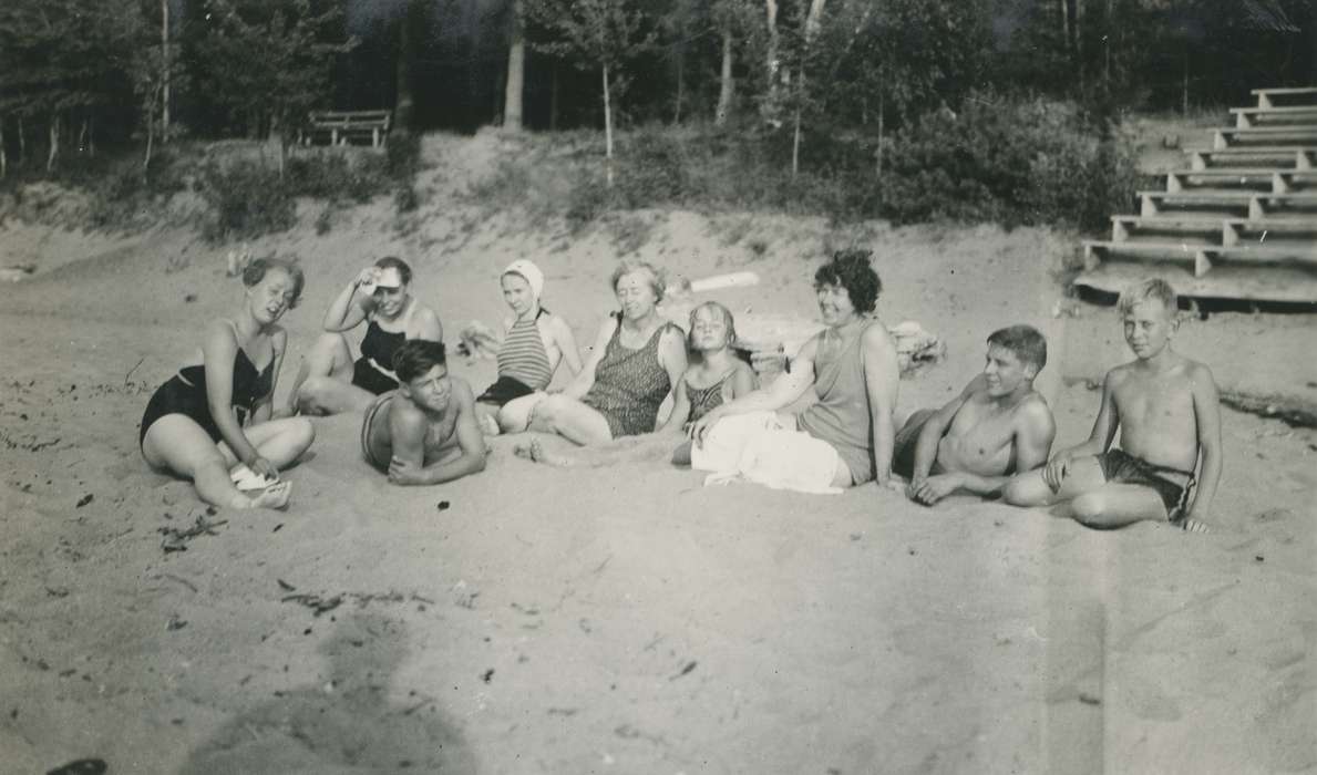 Lakes, Rivers, and Streams, Iowa History, McMurray, Doug, Children, Iowa, history of Iowa, beach, Portraits - Group, Outdoor Recreation, Ontonagon County, MI, Travel