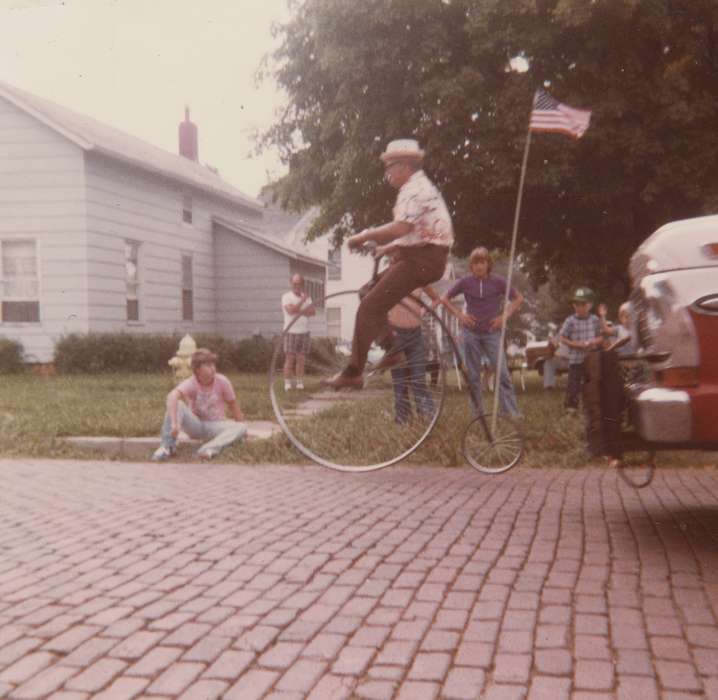 Meyers, Peggy, history of Iowa, Iowa History, Entertainment, brick street, bicycle, Fairs and Festivals, Muscatine, IA, Iowa, Cities and Towns, bike