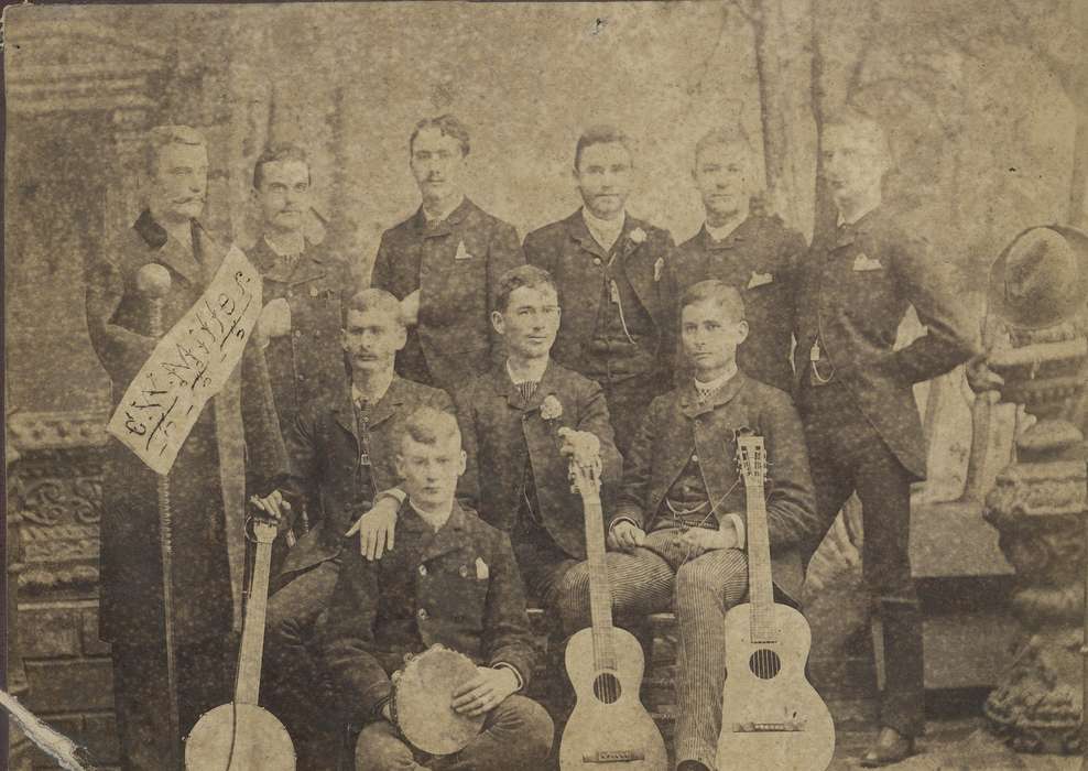 young men, correct date needed, Waverly Public Library, group photo, Iowa, history of Iowa, Iowa History, Waverly, IA, Portraits - Group