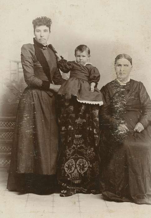 Portraits - Group, baby, boy, Iowa, child, woman, Olsson, Ann and Jons, history of Iowa, toddler, Cedar Falls, IA, family, frizzy bangs, brooch, cabinet photo, Iowa History