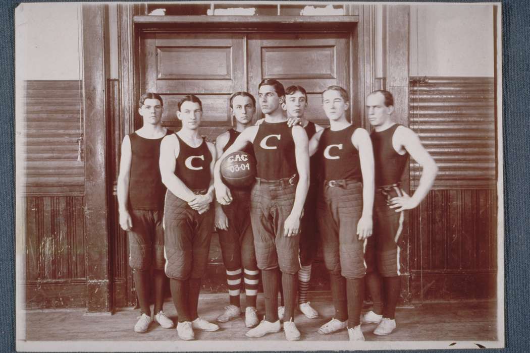 basketball, men, uniform, Iowa, Storrs, CT, team, Archives & Special Collections, University of Connecticut Library, history of Iowa, Iowa History