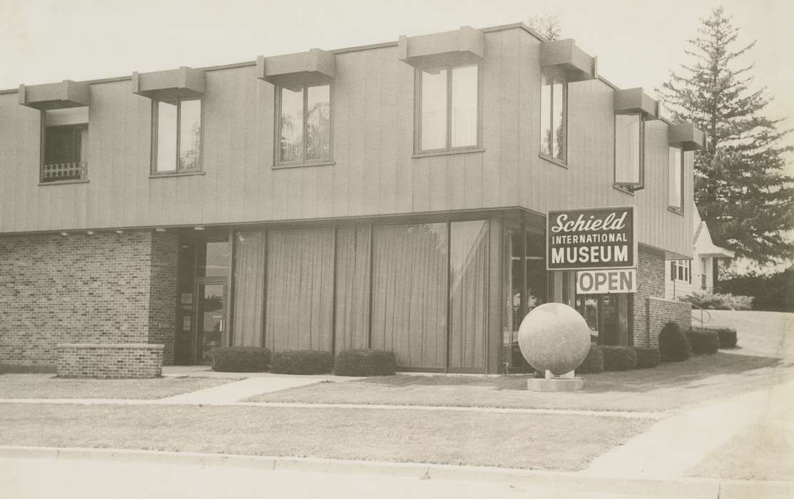 history of Iowa, Iowa History, Entertainment, Businesses and Factories, museum, Waverly, IA, Iowa, Waverly Public Library