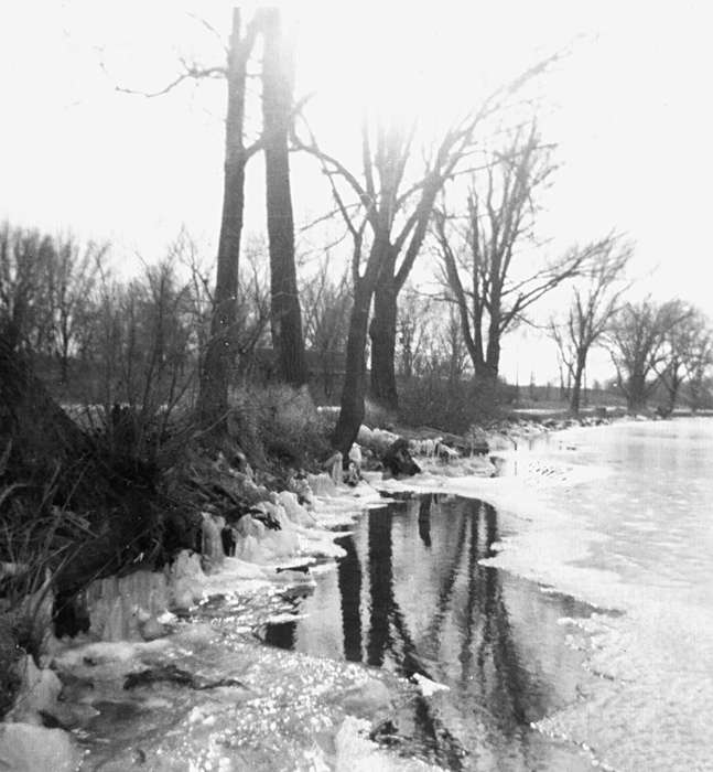 history of Iowa, Iowa History, Lakes, Rivers, and Streams, Durr, Elizabeth, river, Iowa, Centerville, IA, ice
