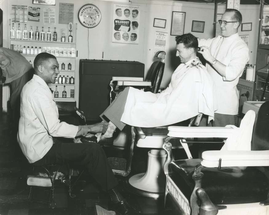 Iowa, Waterloo, IA, Businesses and Factories, hair cut, Iowa History, african american, People of Color, barbershop, Henderson, Jesse, Labor and Occupations, barber, history of Iowa, shoe shine