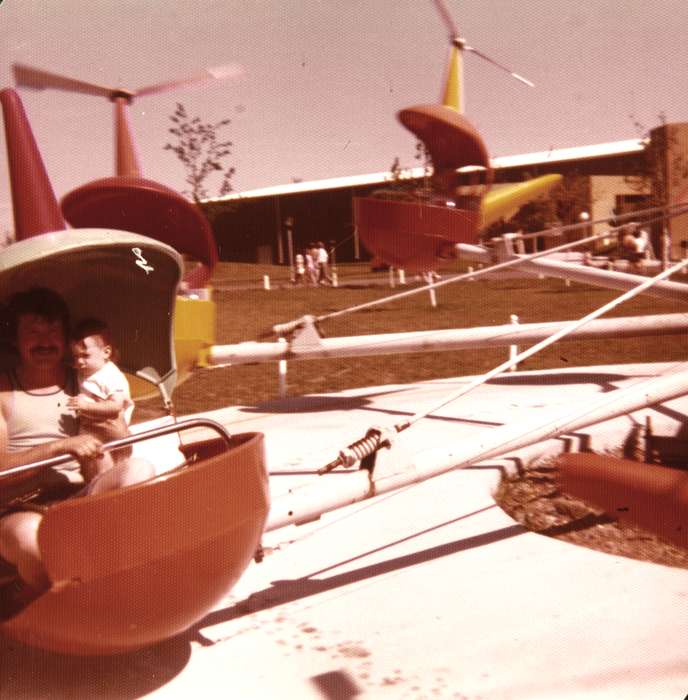 history of Iowa, ride, Frank, Shirl, Iowa History, Families, amusment park ride, Fairs and Festivals, Iowa, Forest City, IA, Children