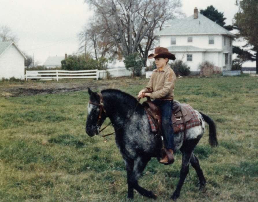 Iowa, Animals, Iowa History, hat, horse, Leisure, Children, house, Farms, history of Iowa, Guild, Allison, Elkhart, IA