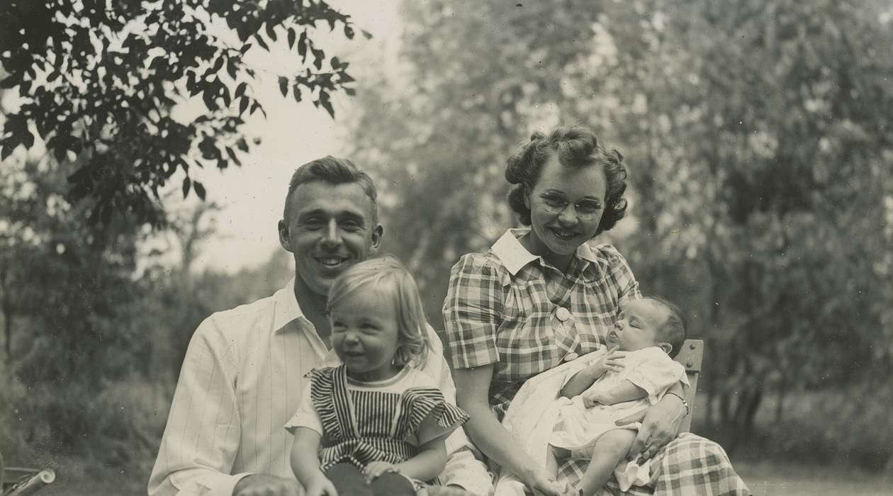 Portraits - Group, Clear Lake, IA, history of Iowa, Iowa History, Families, children, couple, Iowa, family, McMurray, Doug, Children, baby