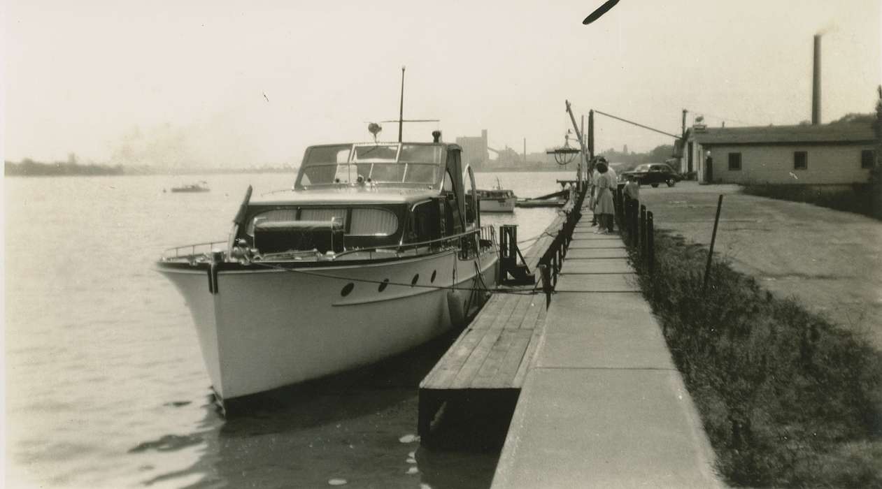 dock, Iowa History, Lakes, Rivers, and Streams, yacht, history of Iowa, Iowa, Motorized Vehicles, Kozak (Apgar ), Carol, boat, IA