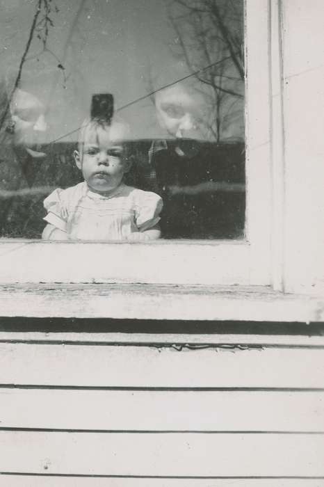 Portraits - Group, Iowa History, Iowa, window, USA, baby, Campopiano Von Klimo, Melinda, Children, history of Iowa