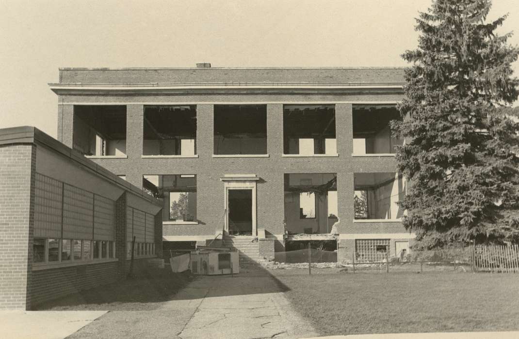 history of Iowa, Iowa History, construction, brick building, Iowa, Shell Rock, IA, Schools and Education, elementary school, Waverly Public Library