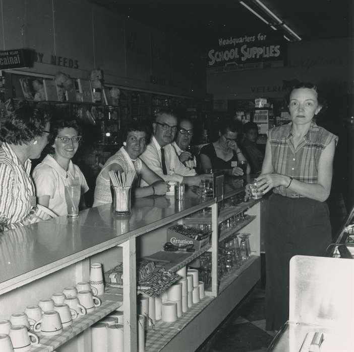 waitress, diner, Bremer County, IA, Leisure, Iowa History, Waverly Public Library, Iowa, history of Iowa, Businesses and Factories, correct date needed, Portraits - Individual, Food and Meals, soda fountain