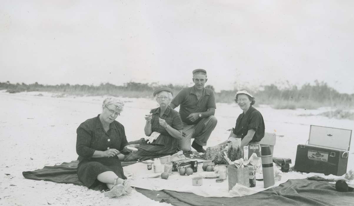 Portraits - Group, Travel, history of Iowa, Iowa History, picnic, Marco Island, FL, Iowa, McMurray, Doug, Food and Meals