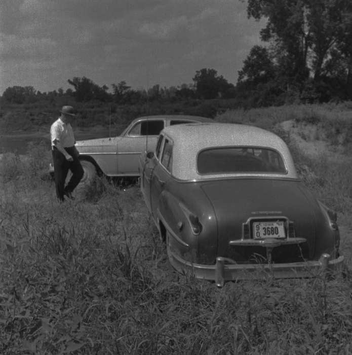 Lemberger, LeAnn, prarie grass, Motorized Vehicles, Iowa History, Iowa, history of Iowa, Ottumwa, IA, car