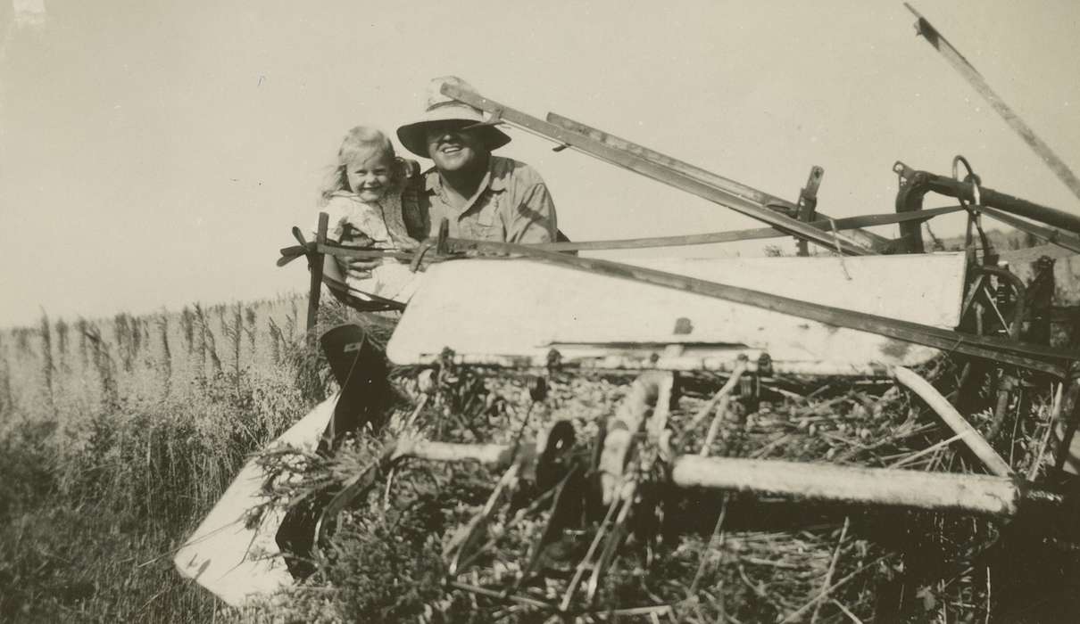 Portraits - Group, harvest, Owen, Jeff, Farming Equipment, history of Iowa, Iowa History, harvesting, Families, Monticello, IA, Iowa, Farms, Children, Labor and Occupations