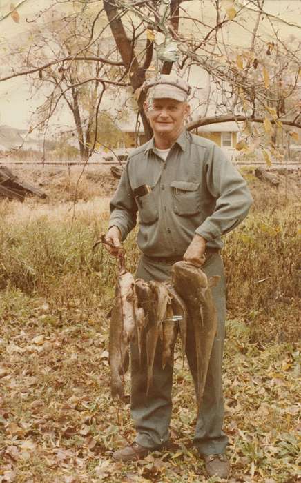 history of Iowa, Iowa History, IA, fish, fishing, man, Knospe, Mona, Iowa, Outdoor Recreation, hat