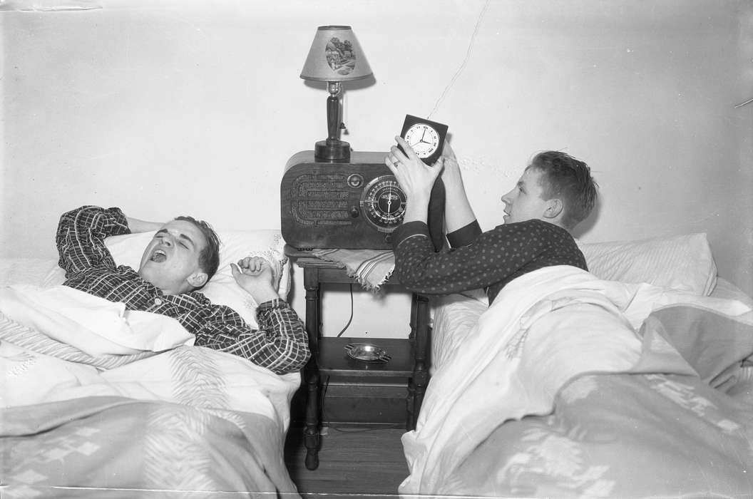 Cedar Falls, IA, history of Iowa, Iowa History, uni, iowa state teachers college, lamp, clock, bed, UNI Special Collections & University Archives, Iowa, dorm room, Schools and Education, university of northern iowa, Leisure, radio