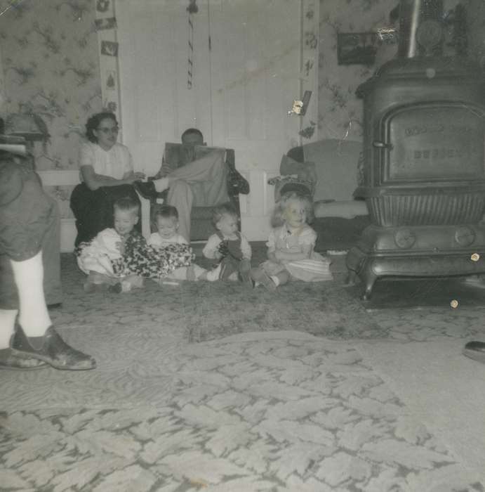 carpet, kids, patterned carpet, Iowa History, shoe, floral, Iowa, USA, Families, holiday, wallpaper, sock, Homes, pot belly stove, Children, history of Iowa, Spilman, Jessie Cudworth