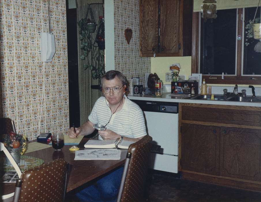 Nichols, Roger, history of Iowa, kitchen, Iowa History, headphones, Council Bluffs, IA, wallpaper, Iowa, Homes
