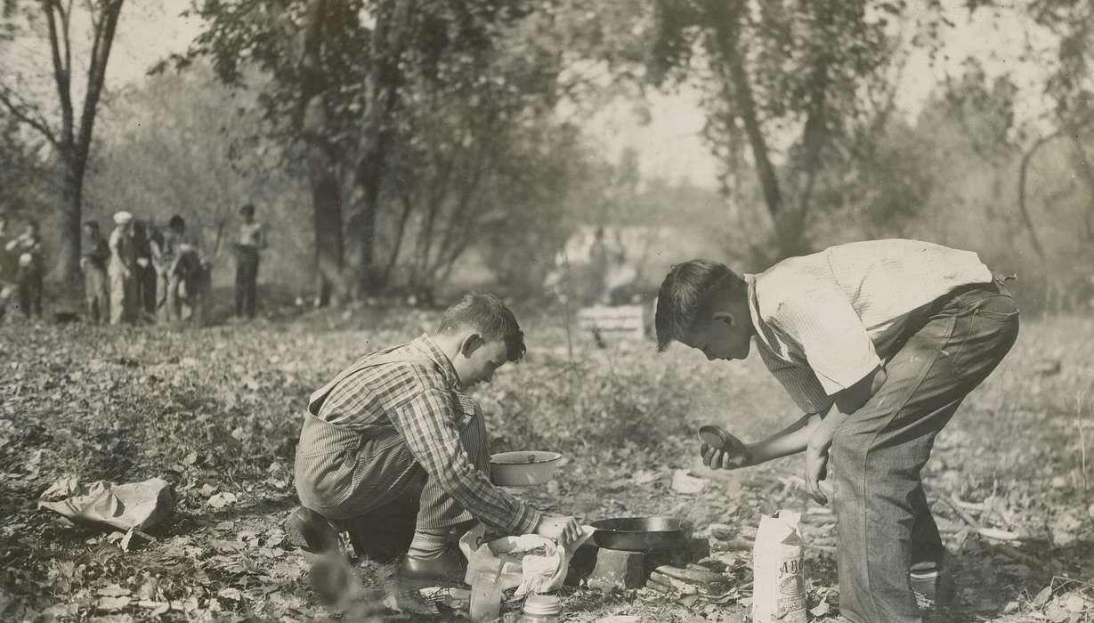 Outdoor Recreation, Food and Meals, Iowa, cooking, McMurray, Doug, Lehigh, IA, Children, history of Iowa, boy scouts, water boiling contest, Iowa History