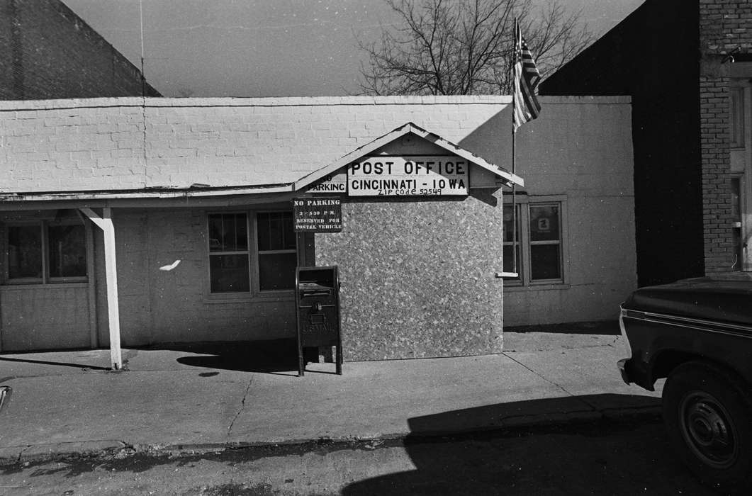 Businesses and Factories, post office, storefront, Cities and Towns, Iowa History, Iowa, Lemberger, LeAnn, Cincinnati, IA, flag, mailbox, Main Streets & Town Squares, history of Iowa