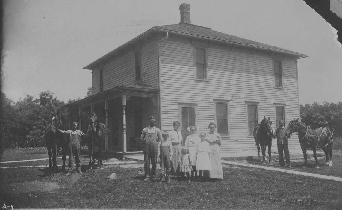 Portraits - Group, Animals, Iowa History, Iowa, home, Families, Lonneman, Stacey, Homes, Ashton, IA, Children, history of Iowa