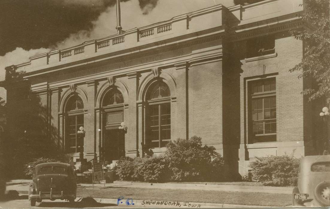 post office, history of Iowa, Iowa History, Shenandoah, IA, Motorized Vehicles, car, Iowa, Cities and Towns, Palczewski, Catherine