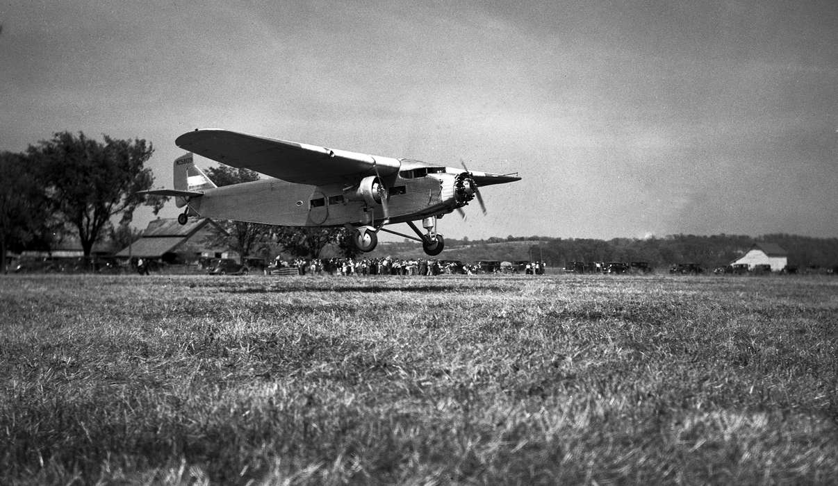 history of Iowa, plane, Ottumwa, IA, Iowa History, Iowa, Lemberger, LeAnn, Motorized Vehicles