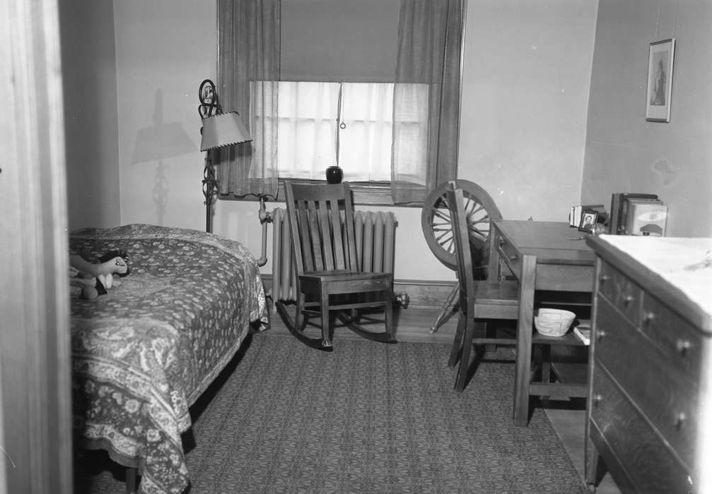 dorm room, UNI Special Collections & University Archives, Schools and Education, desk, uni, university of northern iowa, bed, Iowa, rocking chair, Cedar Falls, IA, history of Iowa, Iowa History, iowa state teachers college