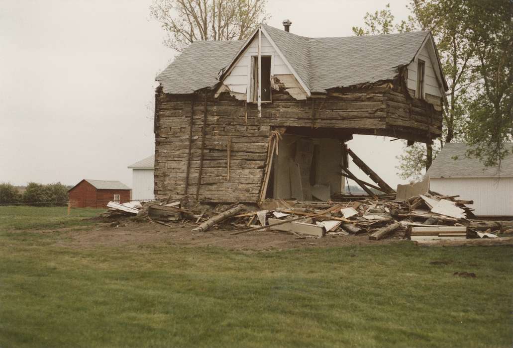 Wrecks, Iowa History, Iowa, Waverly Public Library, demolition, history of Iowa, Tripoli, IA, Homes, farmhouse