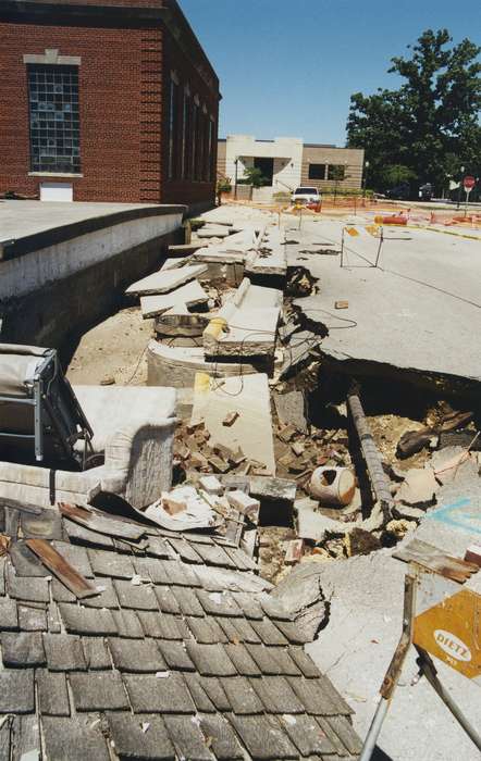 Floods, concrete, Iowa History, history of Iowa, Wrecks, Businesses and Factories, Waverly, IA, collapse, couch, Iowa, Cities and Towns, Waverly Public Library
