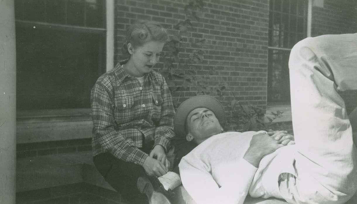 Iowa History, Leisure, Iowa, history of Iowa, Palczewski, Catherine, nap, IA, hat