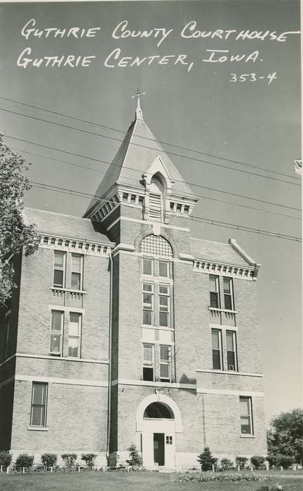 Iowa, Cities and Towns, Guthrie Center, IA, courthouse, history of Iowa, Iowa History, Dean, Shirley