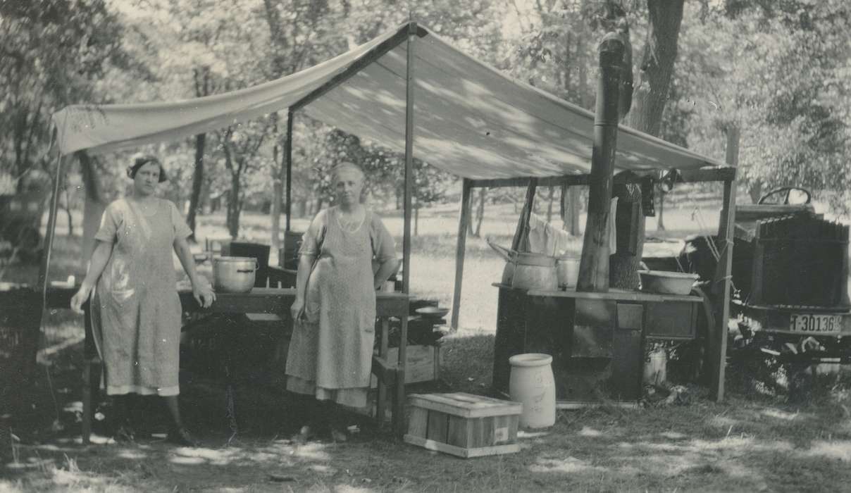 Portraits - Group, Iowa, tent, cooking, McMurray, Doug, Lehigh, IA, cooks, history of Iowa, boy scouts, Iowa History