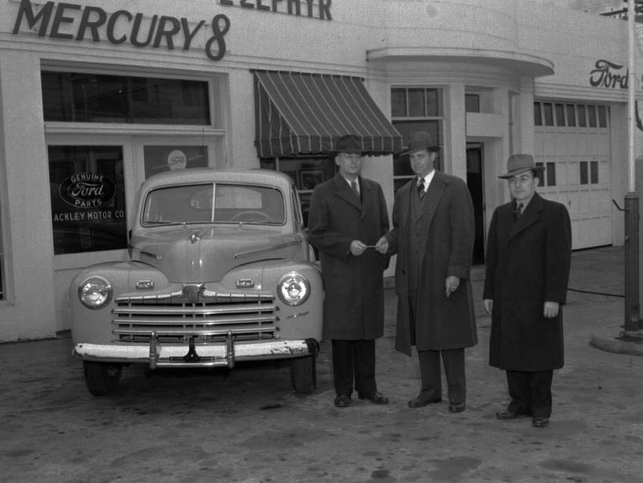 Businesses and Factories, Portraits - Group, car, Iowa History, fedora, Motorized Vehicles, Iowa, trenchcoat, Lemberger, LeAnn, Ottumwa, IA, veranda, history of Iowa