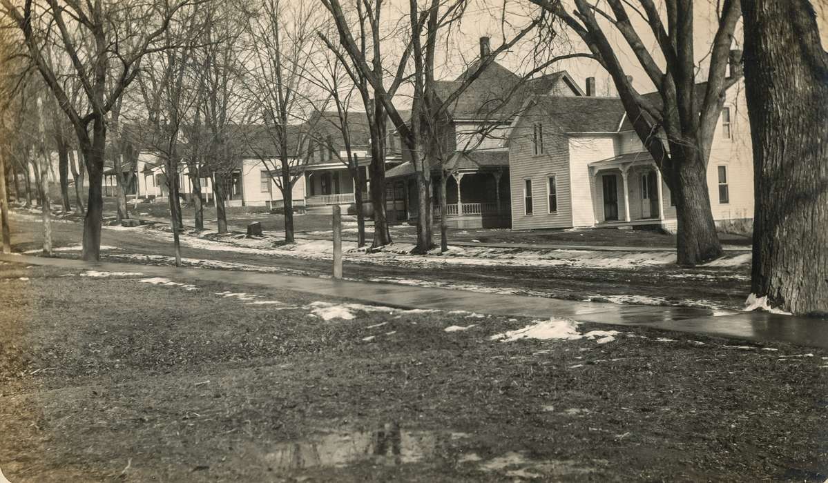 sidewalk, Anamosa, IA, Homes, history of Iowa, Anamosa Library & Learning Center, Iowa, Cities and Towns, trees, Iowa History, Winter