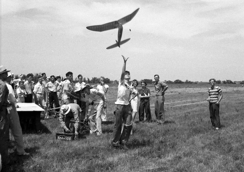 Iowa History, Iowa, Lemberger, LeAnn, Ottumwa, IA, plane, airplane, Fairs and Festivals, history of Iowa