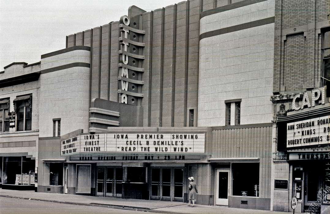 Ottumwa, IA, movie theater, history of Iowa, Lemberger, LeAnn, theatre, Main Streets & Town Squares, Iowa, Cities and Towns, Entertainment, Iowa History