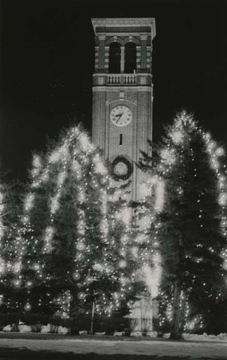 campanile, christmas, Iowa History, Iowa, Schools and Education, university of northern iowa, uni, christmas wreath, history of Iowa, UNI Special Collections & University Archives, christmas decorations, Cedar Falls, IA, Holidays, Winter