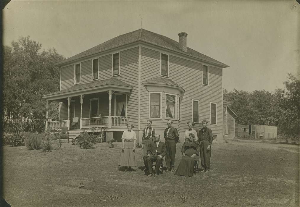James, IA, house, Iowa History, Iowa, history of Iowa, Portraits - Group, Schmillen, Gloria, Homes, family, Families