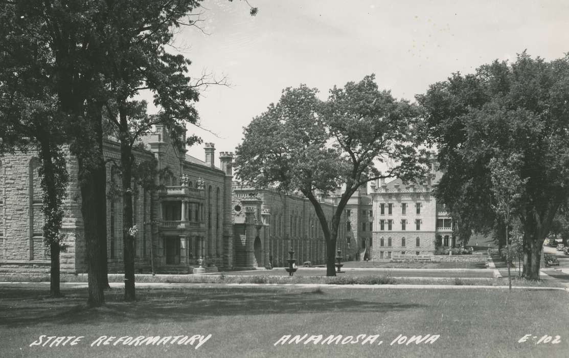 history of Iowa, Iowa History, anamosa state penitentiary, Prisons and Criminal Justice, Anamosa State Penitentiary Museum, limestone, Iowa, Anamosa, IA