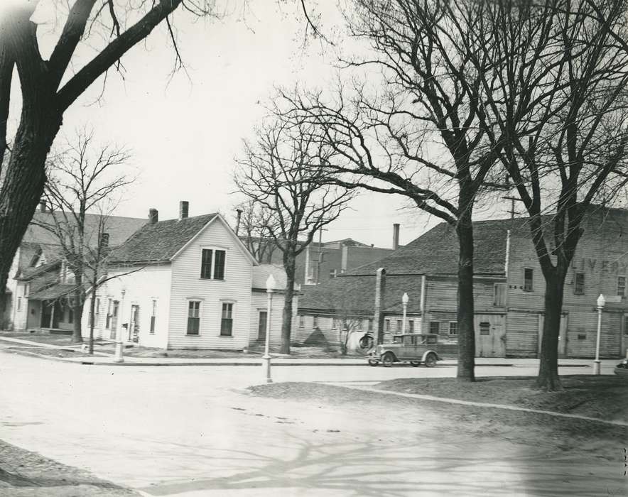 Businesses and Factories, street light, car, Cities and Towns, Iowa History, Iowa, Motorized Vehicles, Waverly Public Library, trees, Waverly, IA, house, Main Streets & Town Squares, history of Iowa