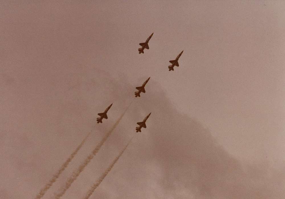 Military and Veterans, history of Iowa, plane, IA, fighter jet, Iowa History, Motorized Vehicles, aircraft, Knospe, Mona, Iowa